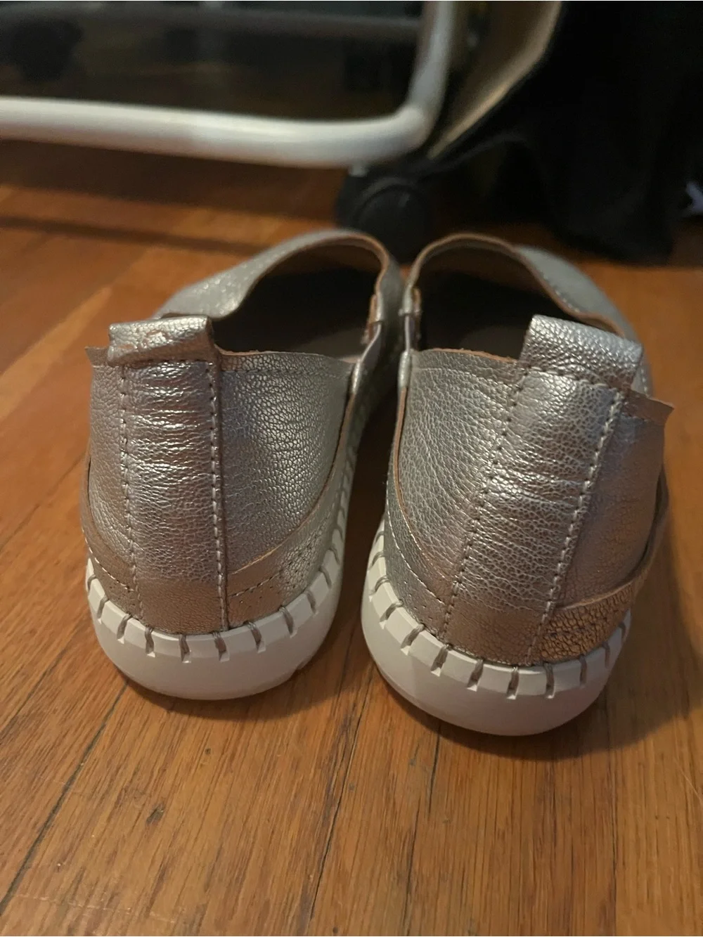 Naturalizer Metallic Silver Slip-On Loafers Size 5